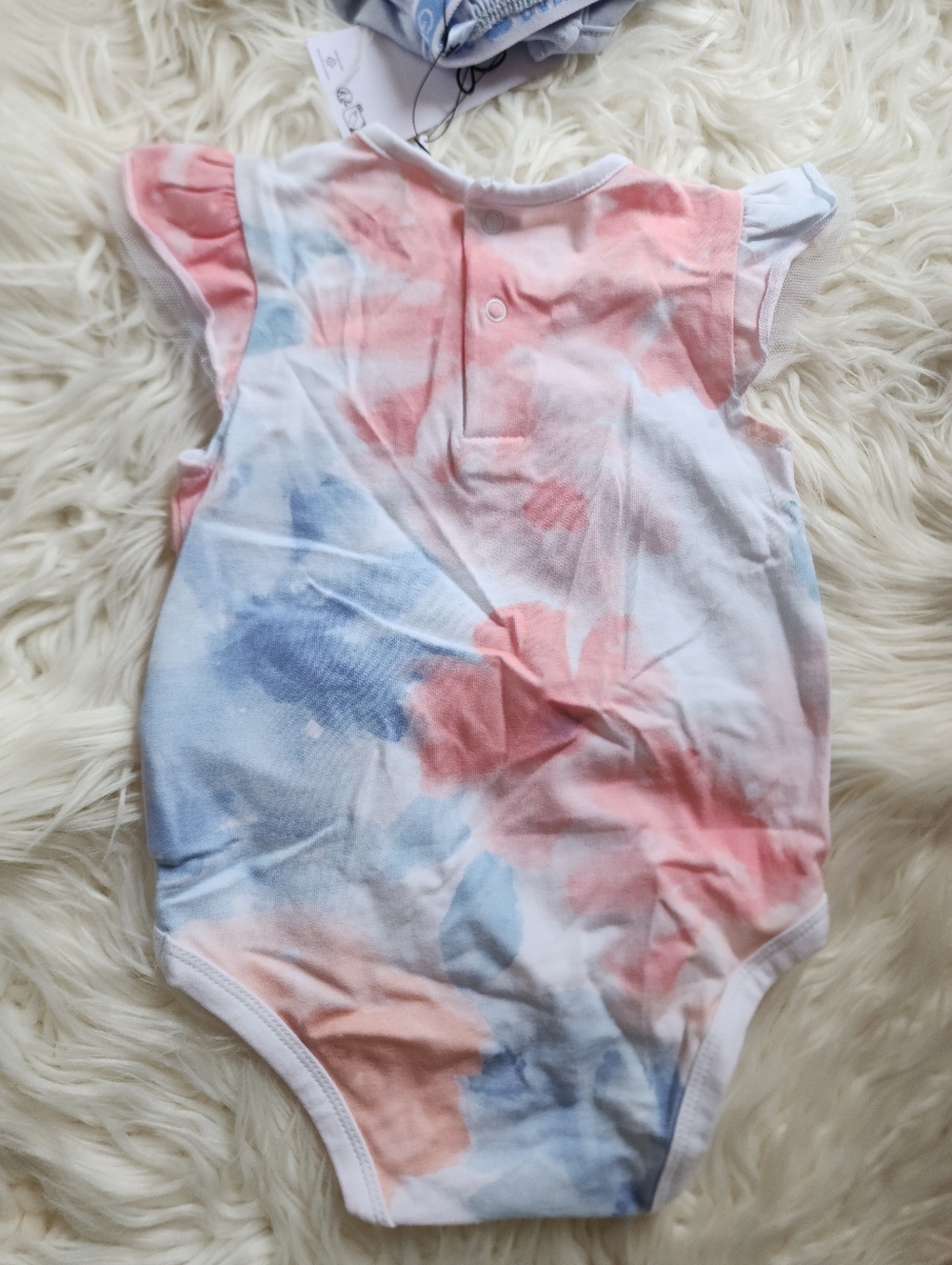Baby Guess Set - Picture 3 of 15